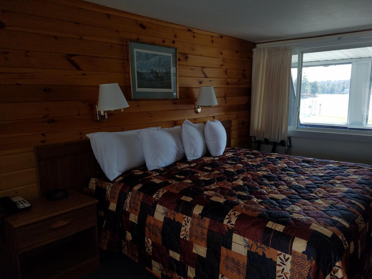 Clark'S Beach Motel Олд-Фордж Экстерьер фото